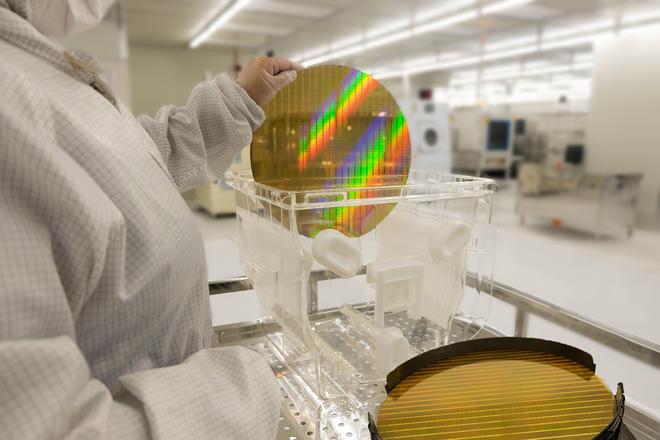 Wafer foundry starts to play price war
