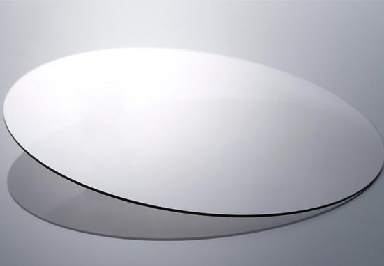 The world's first 100mm diamond wafer
